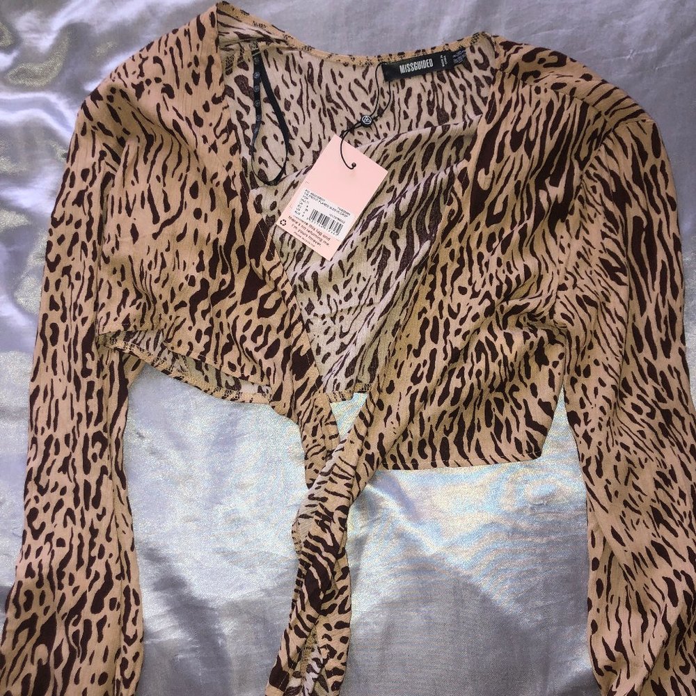 Crop Top - Picture 2 of 3